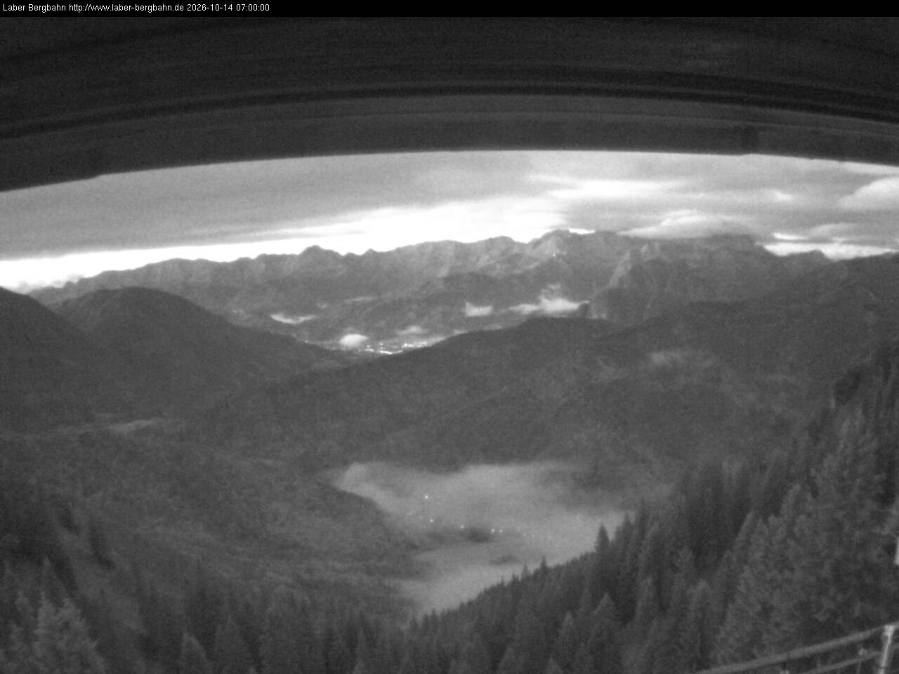 Archived image Webcam Mountain station Laberbahn 1683 m