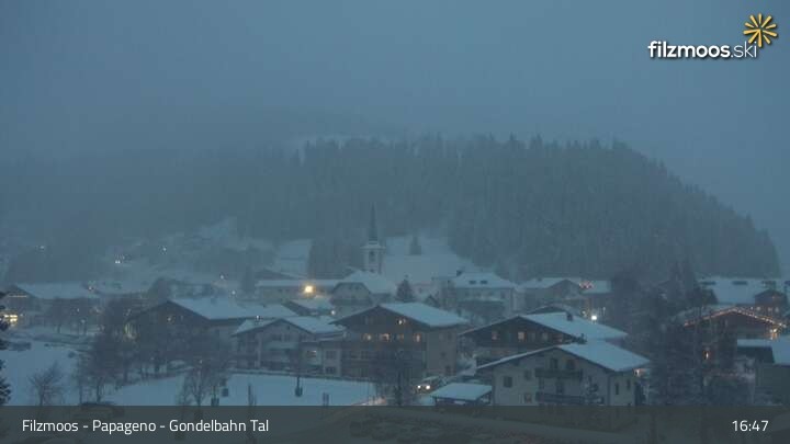 Archiv Foto Webcam Filzmoos - Papageno Talstationsgebäude