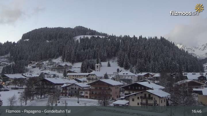 Archiv Foto Webcam Filzmoos - Papageno Talstationsgebäude