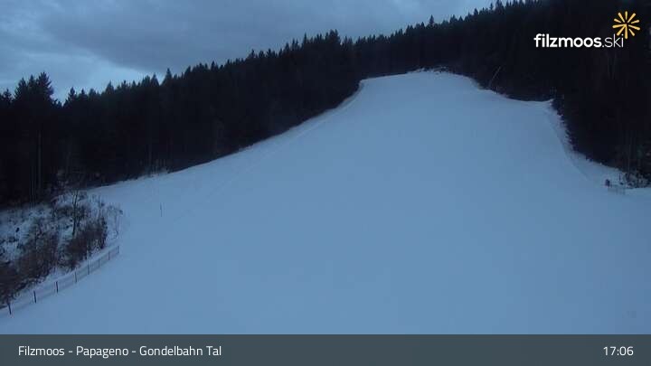 Archiv Foto Webcam Filzmoos - Papageno Talstationsgebäude