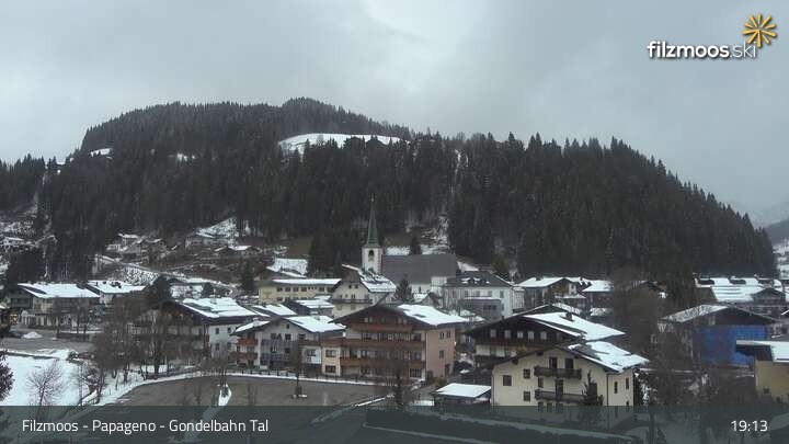 Archiv Foto Webcam Filzmoos - Papageno Talstationsgebäude