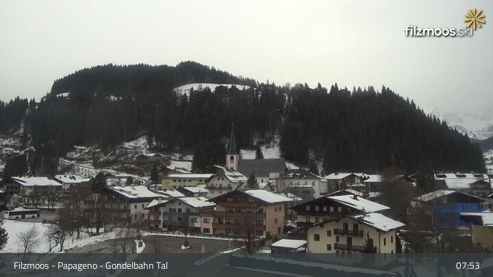 Archiv Foto Webcam Filzmoos - Papageno Talstationsgebäude
