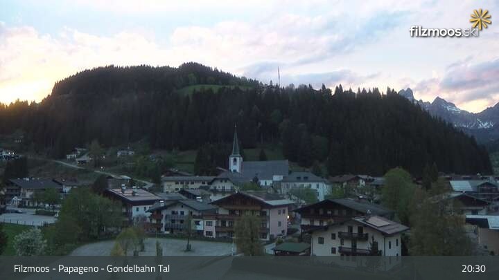 Archiv Foto Webcam Filzmoos - Papageno Talstationsgebäude