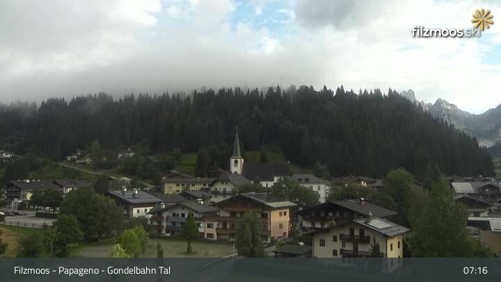 Archiv Foto Webcam Filzmoos - Papageno Talstationsgebäude