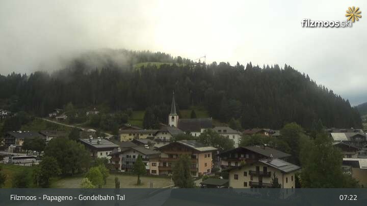Archiv Foto Webcam Filzmoos - Papageno Talstationsgebäude