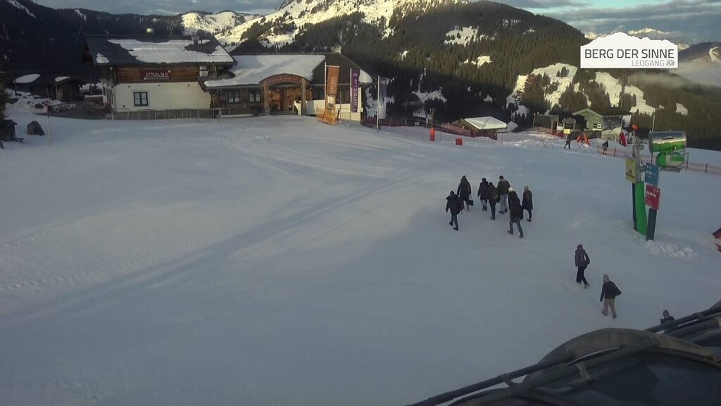 Archived image Webcam Intermediate station Asitz Kabinenbahn