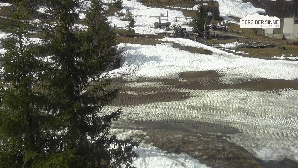 Archived image Webcam Intermediate station Asitz Kabinenbahn