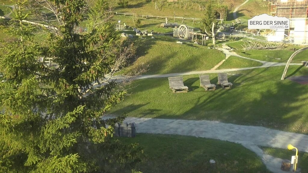Archived image Webcam Intermediate station Asitz Kabinenbahn
