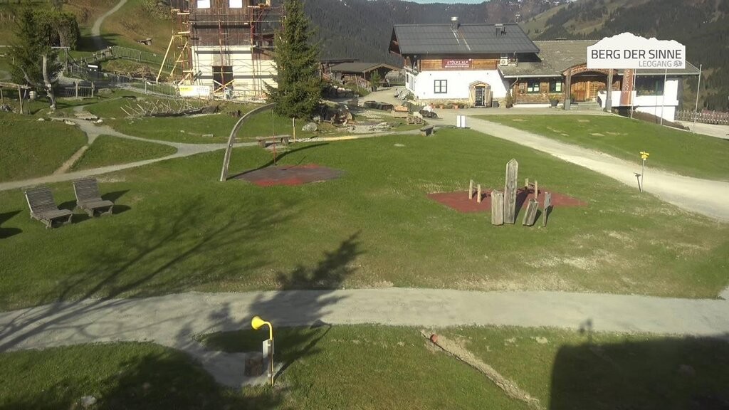Archived image Webcam Intermediate station Asitz Kabinenbahn