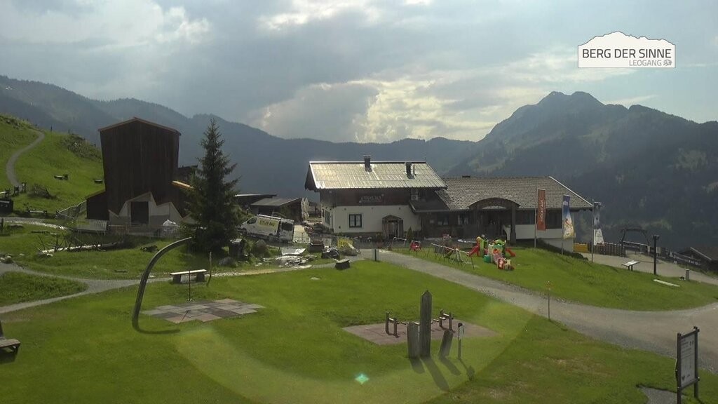 Archived image Webcam Intermediate station Asitz Kabinenbahn