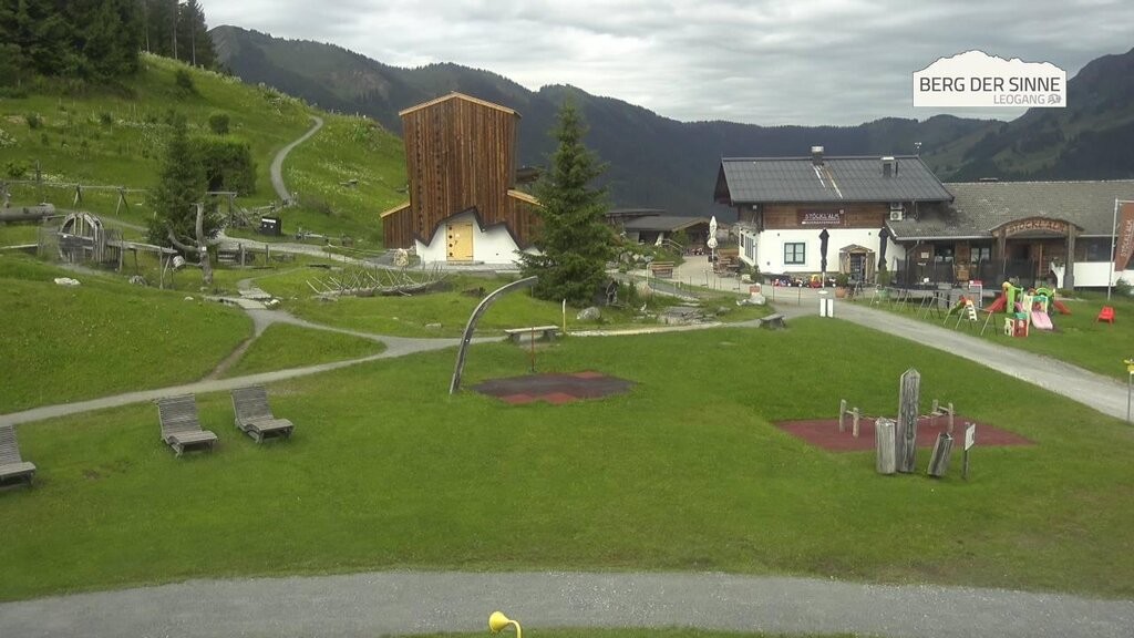Archived image Webcam Intermediate station Asitz Kabinenbahn