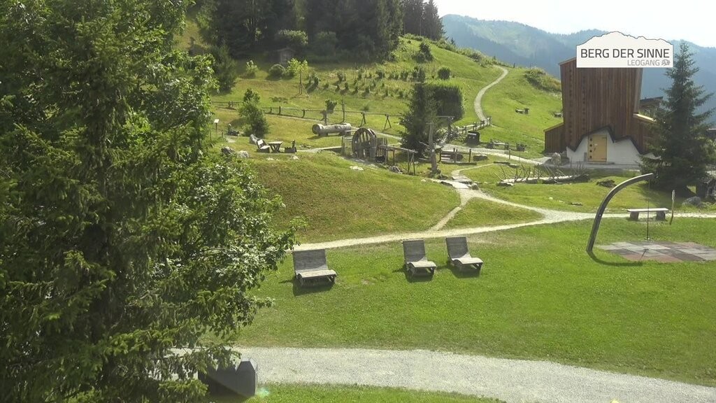 Archived image Webcam Intermediate station Asitz Kabinenbahn
