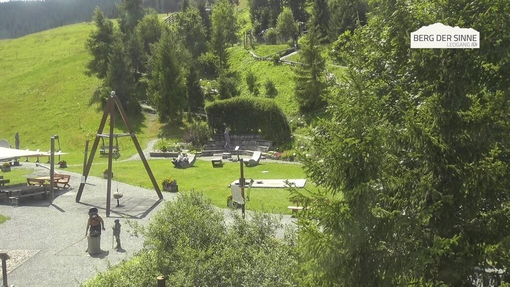 Archived image Webcam Intermediate station Asitz Kabinenbahn