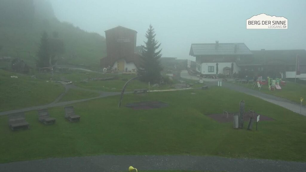 Archived image Webcam Intermediate station Asitz Kabinenbahn