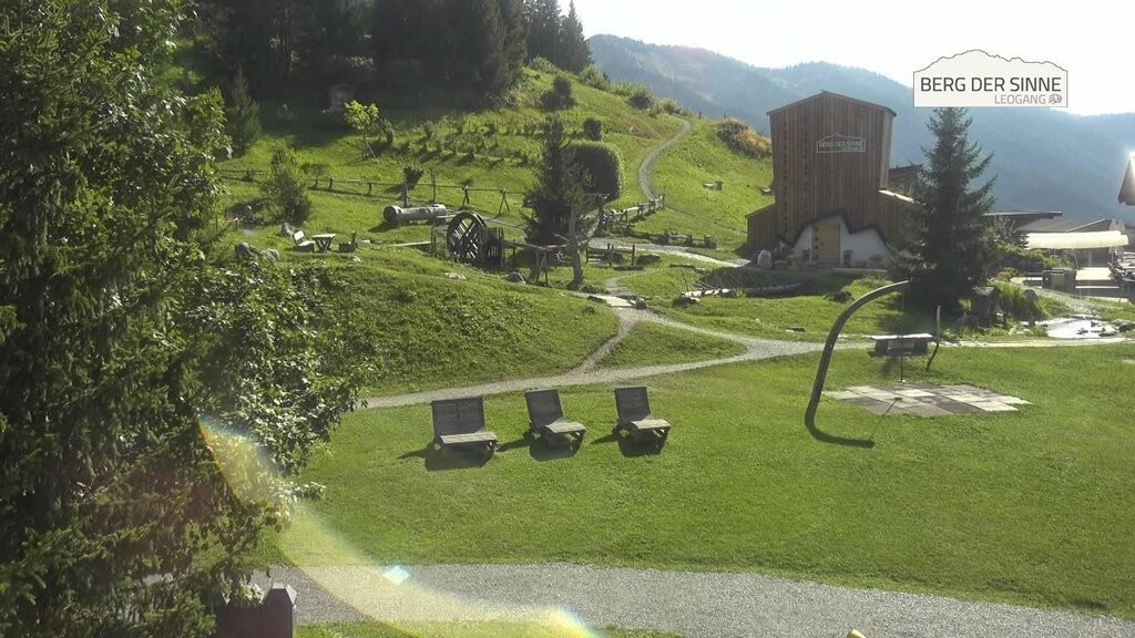 Archived image Webcam Intermediate station Asitz Kabinenbahn