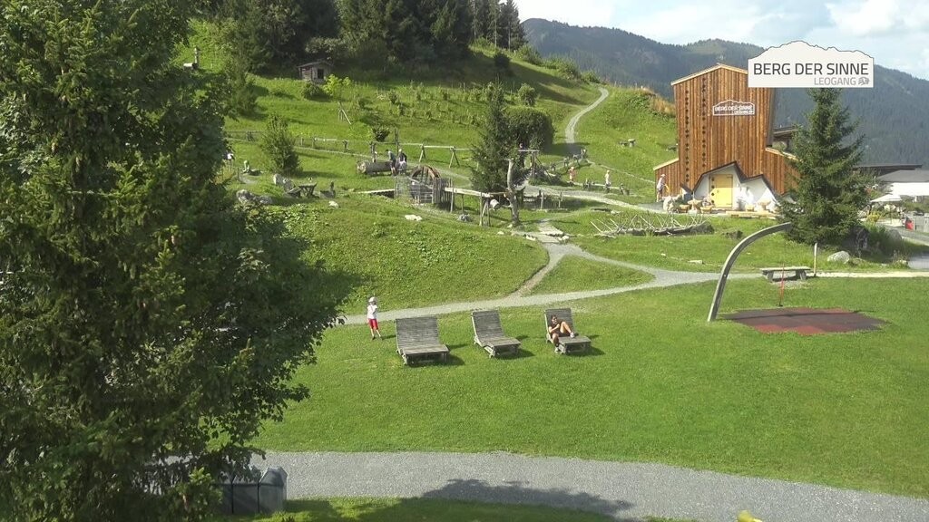 Archived image Webcam Intermediate station Asitz Kabinenbahn