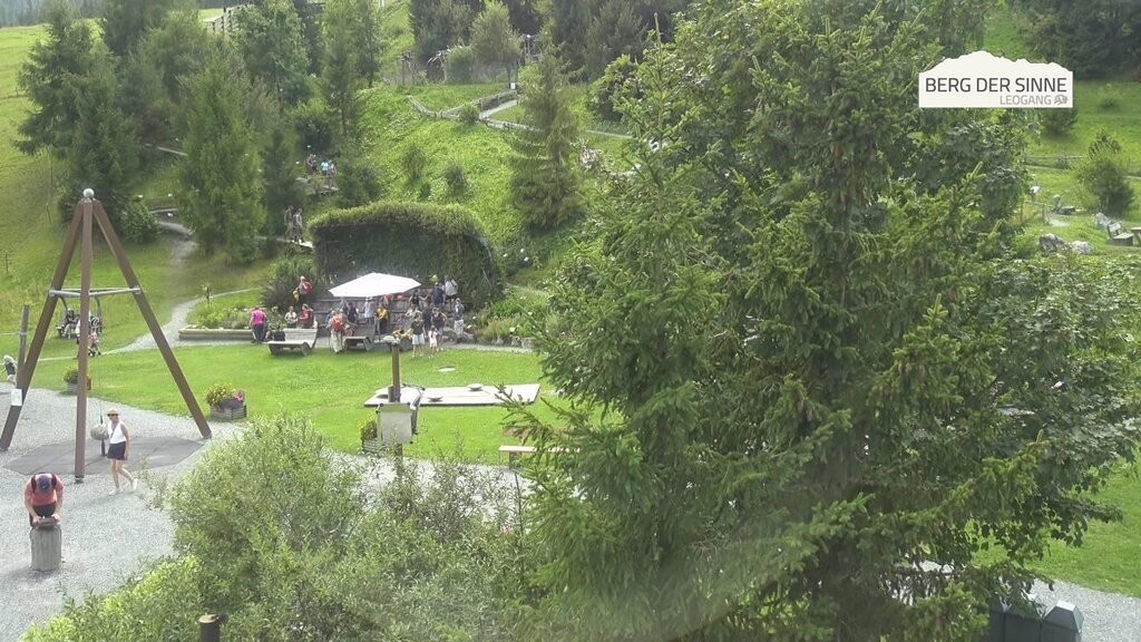 Archived image Webcam Intermediate station Asitz Kabinenbahn
