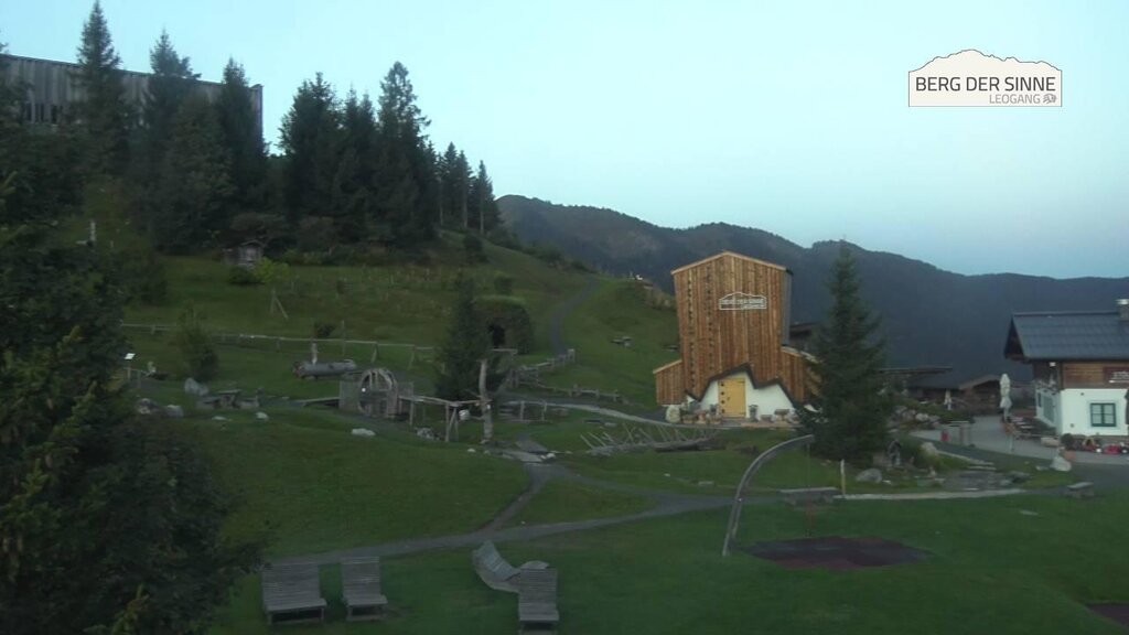 Archived image Webcam Intermediate station Asitz Kabinenbahn