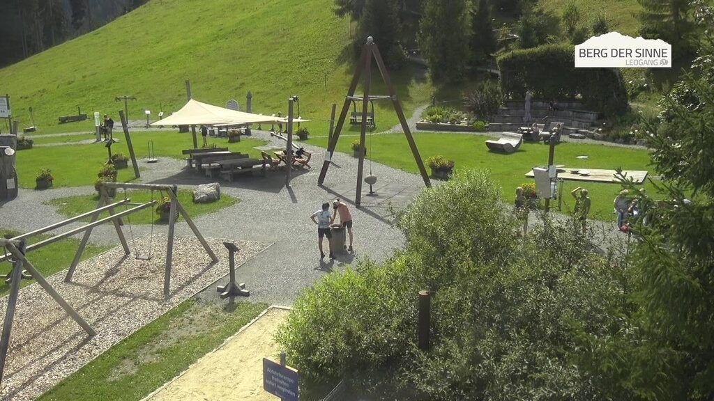 Archived image Webcam Intermediate station Asitz Kabinenbahn