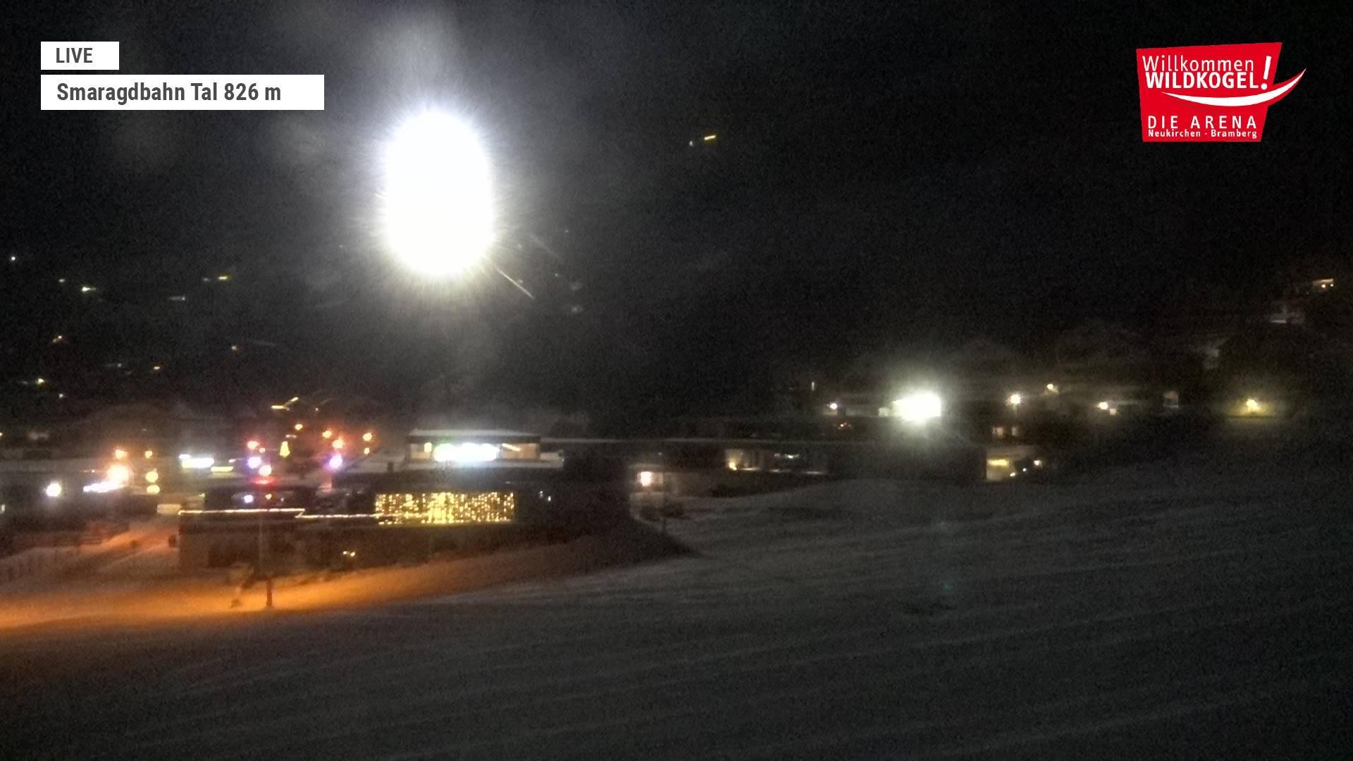 Archiv Foto Webcam Wildkogel: Frühmesserbahn - Bergstation