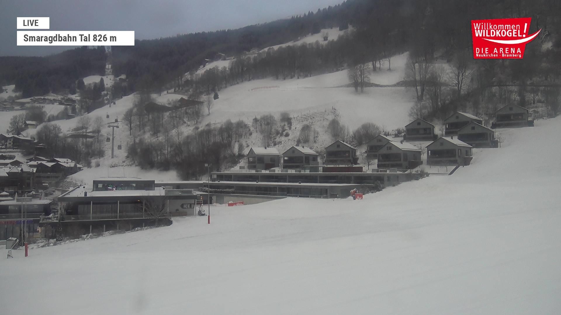 Archiv Foto Webcam Wildkogel: Frühmesserbahn - Bergstation