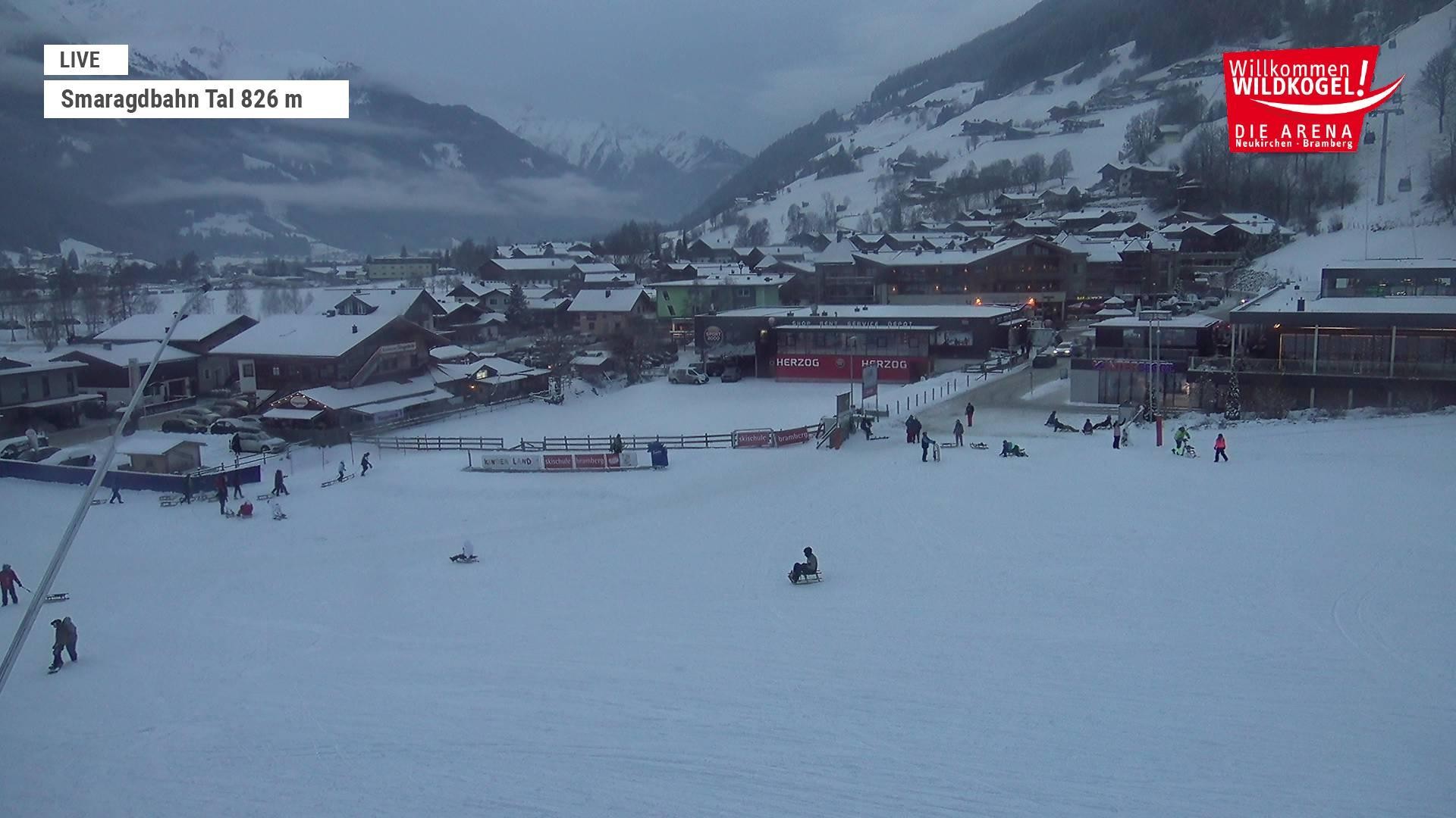 Archiv Foto Webcam Wildkogel: Frühmesserbahn - Bergstation