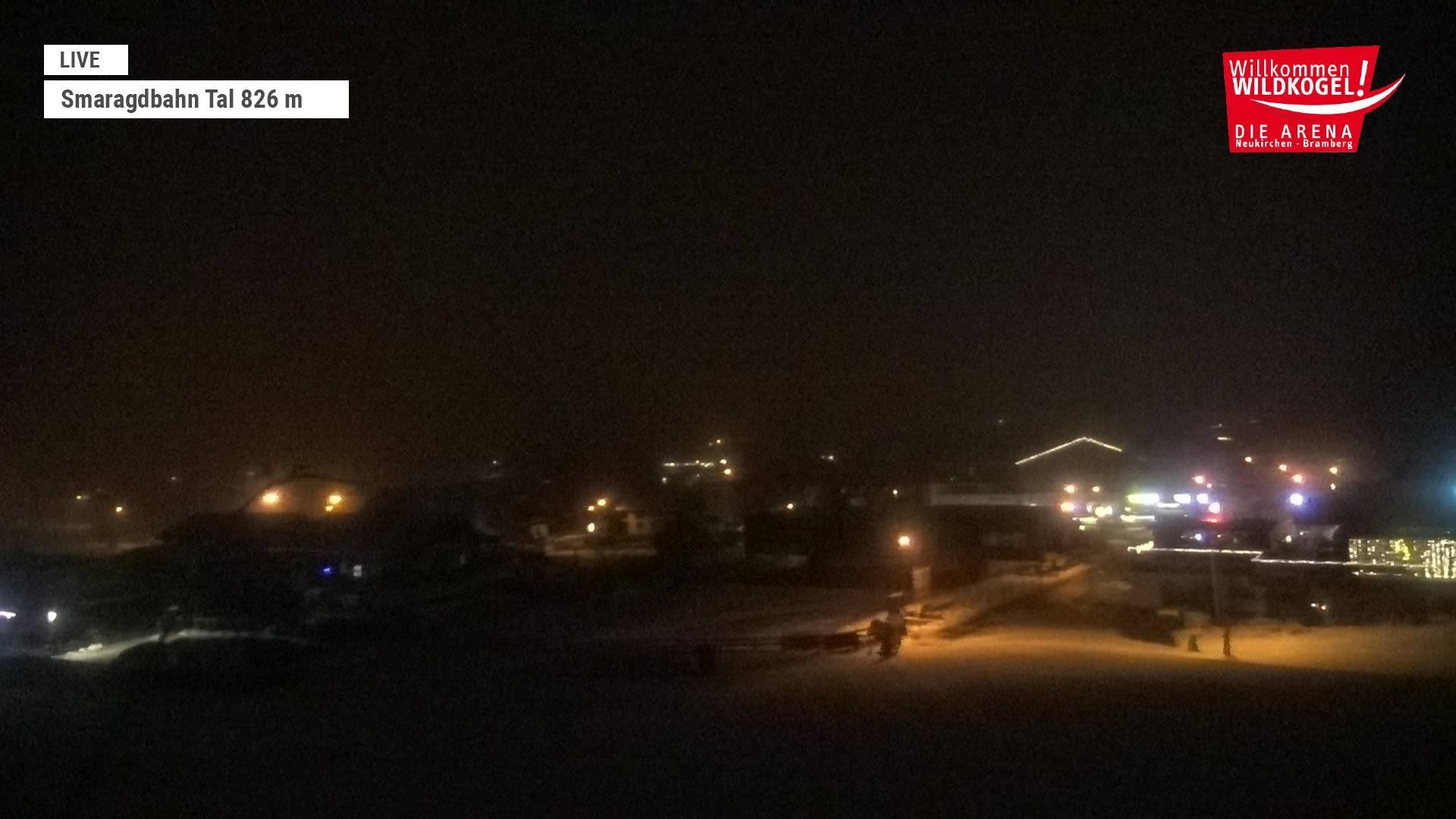 Archiv Foto Webcam Wildkogel: Frühmesserbahn - Bergstation