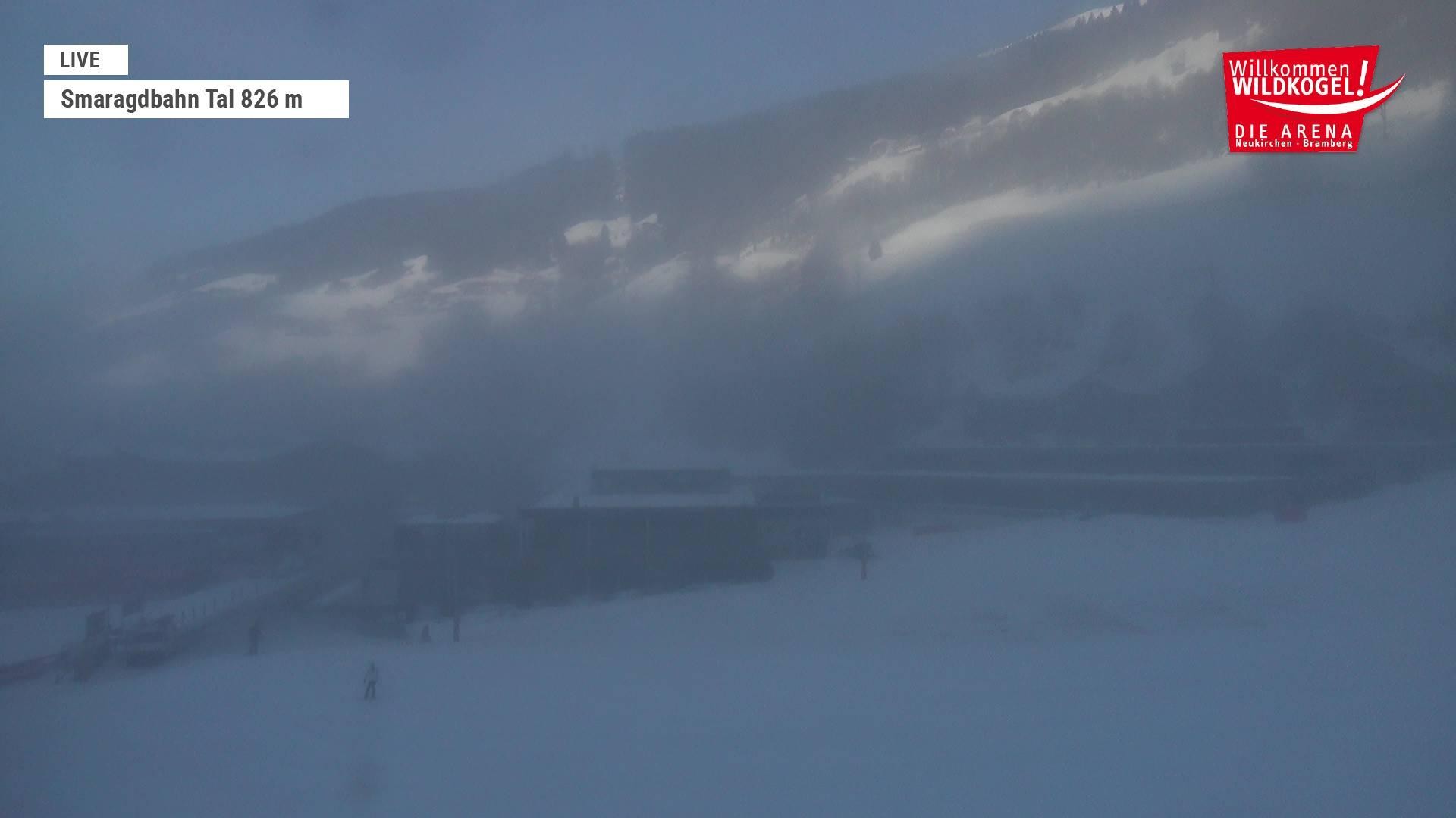 Archiv Foto Webcam Wildkogel: Frühmesserbahn - Bergstation