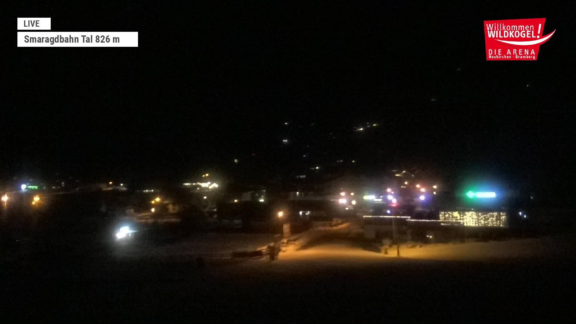 Archiv Foto Webcam Wildkogel: Frühmesserbahn - Bergstation