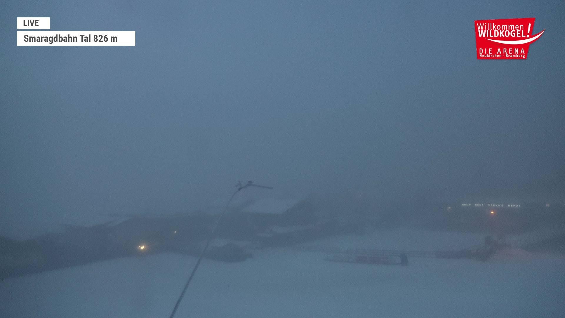 Archiv Foto Webcam Wildkogel: Frühmesserbahn - Bergstation