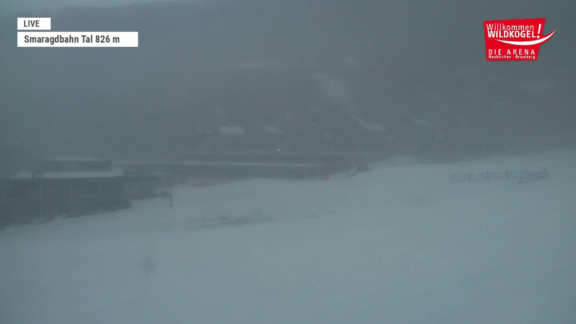 Archiv Foto Webcam Wildkogel: Frühmesserbahn - Bergstation