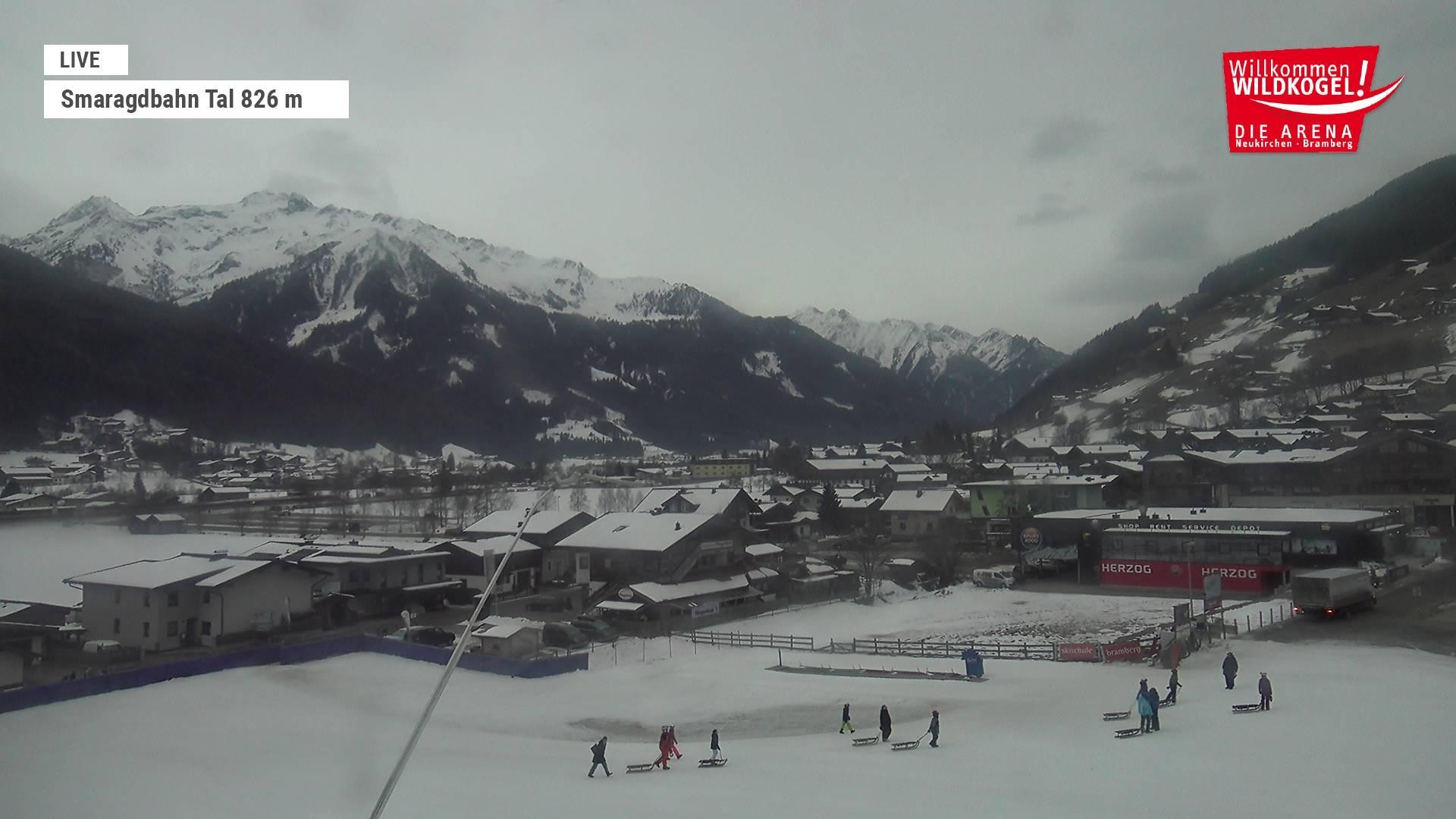 Archiv Foto Webcam Wildkogel: Frühmesserbahn - Bergstation