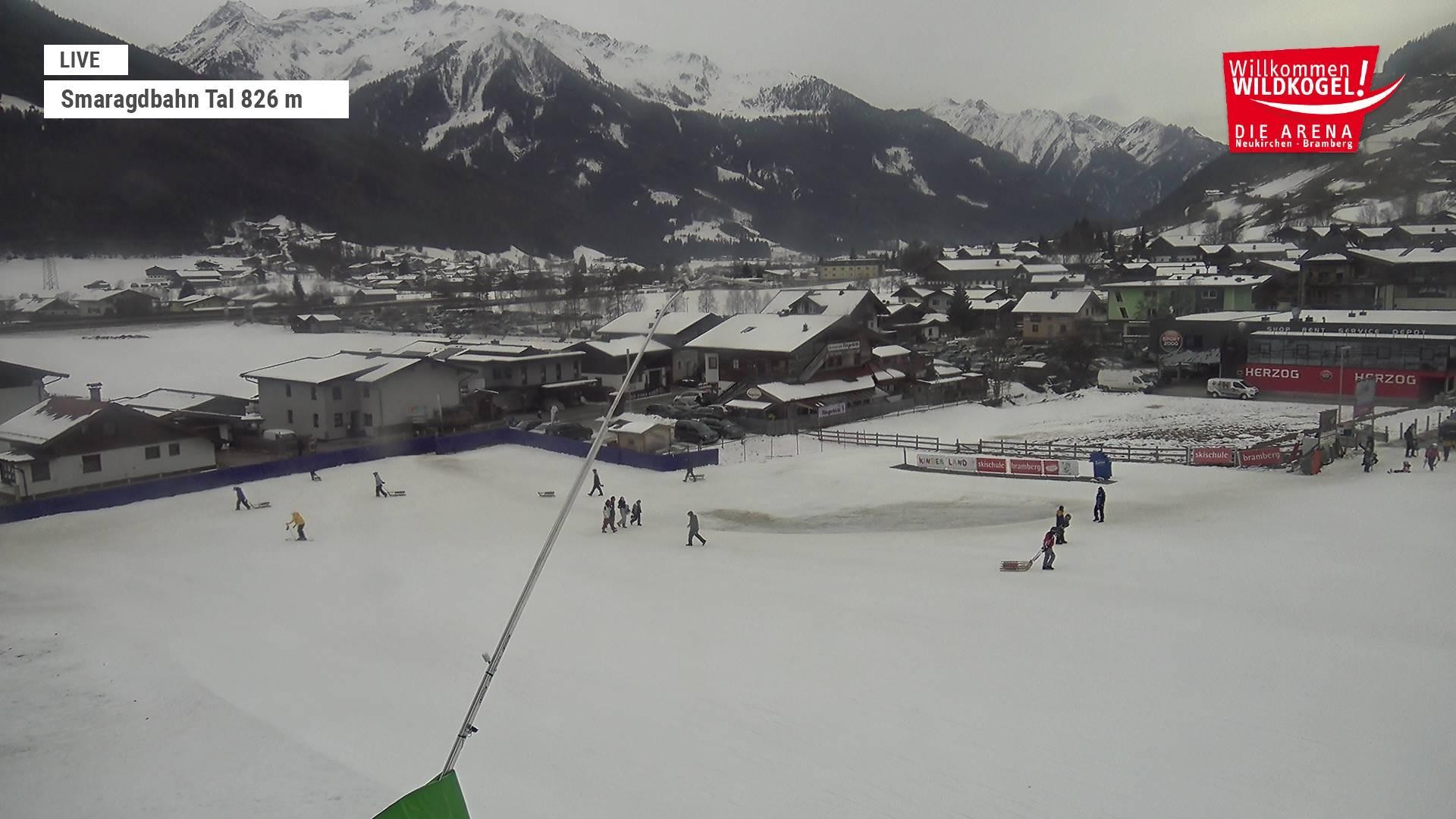 Archiv Foto Webcam Wildkogel: Frühmesserbahn - Bergstation