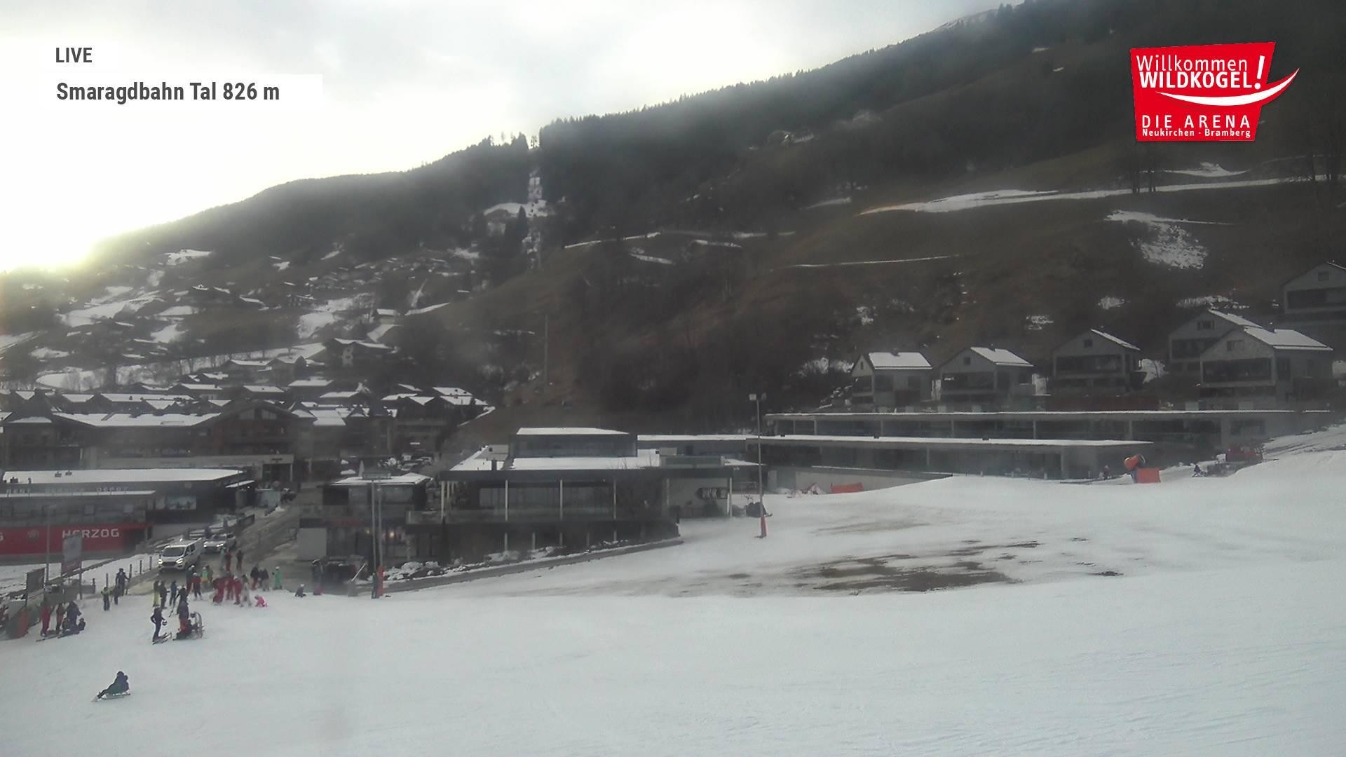 Archiv Foto Webcam Wildkogel: Frühmesserbahn - Bergstation