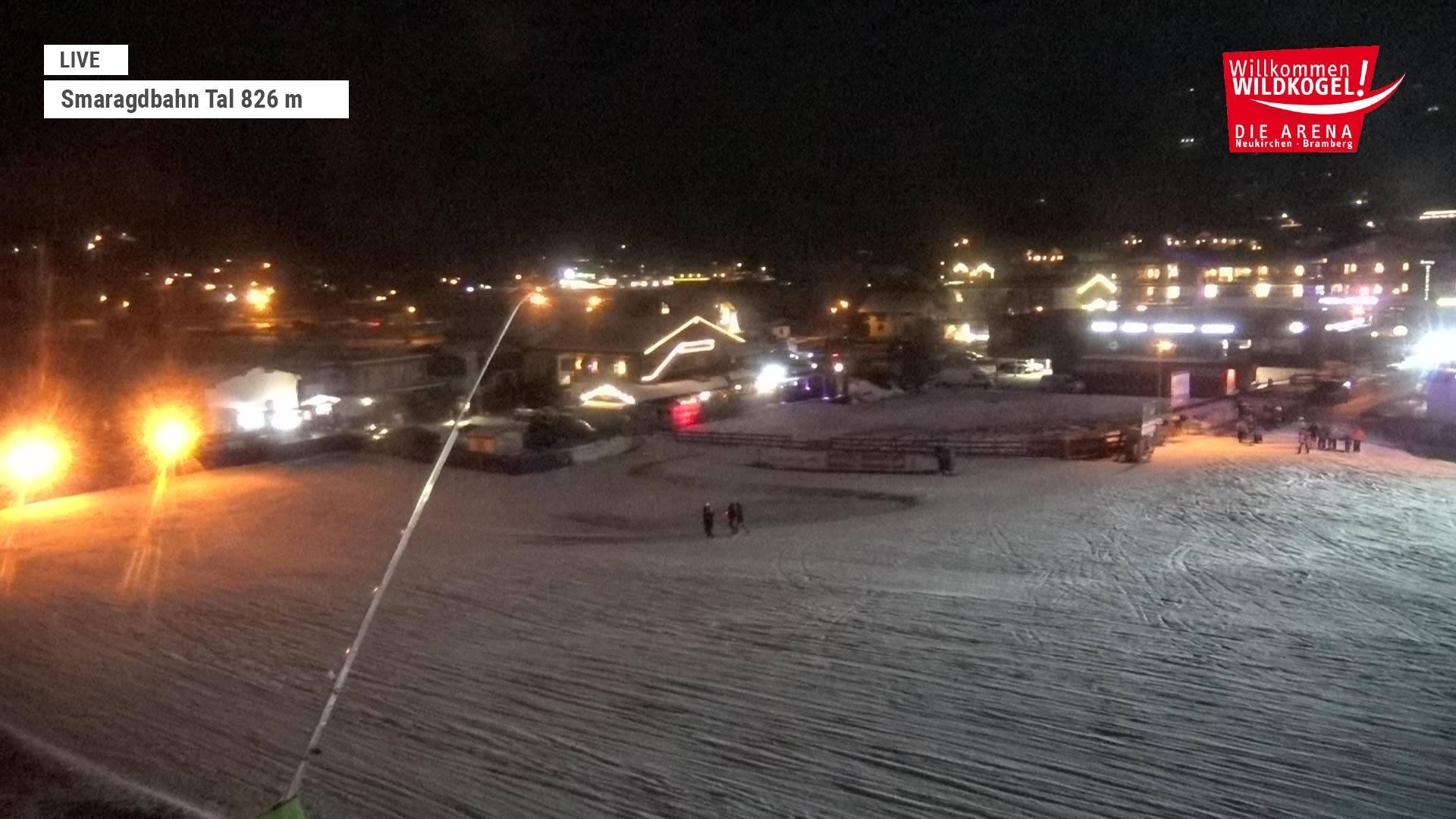 Archiv Foto Webcam Wildkogel: Frühmesserbahn - Bergstation