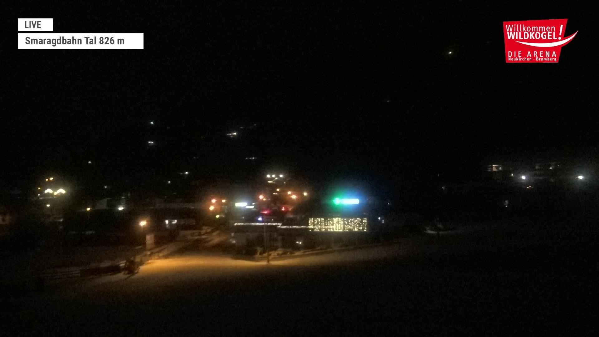 Archiv Foto Webcam Wildkogel: Frühmesserbahn - Bergstation