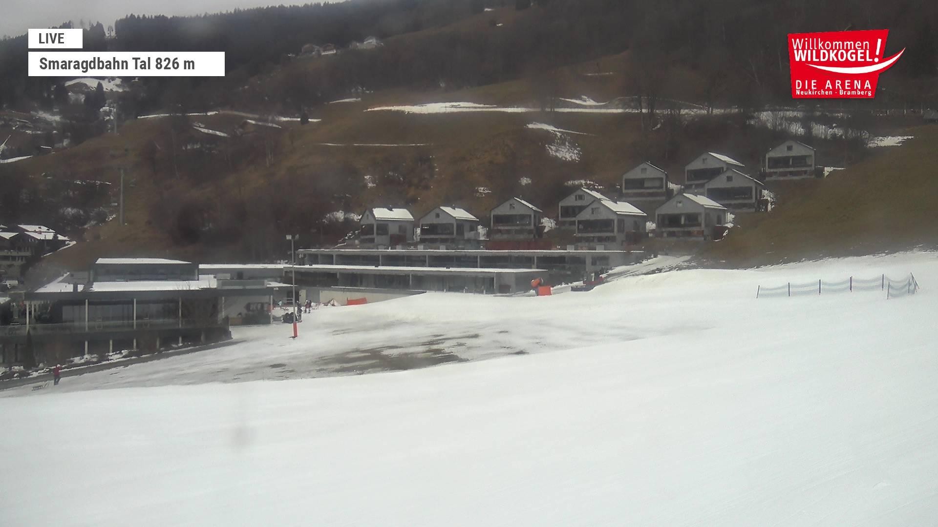 Archiv Foto Webcam Wildkogel: Frühmesserbahn - Bergstation