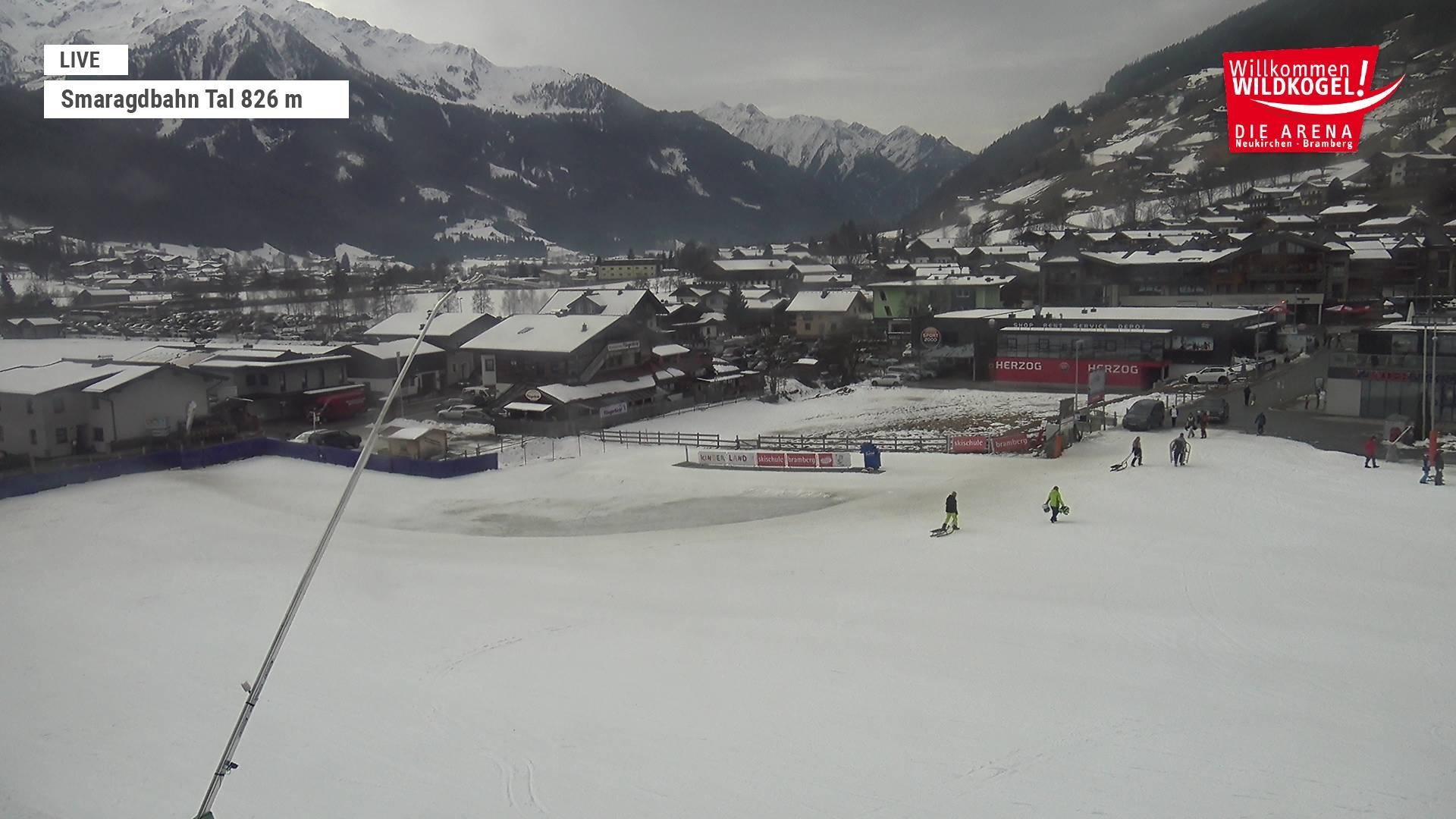 Archiv Foto Webcam Wildkogel: Frühmesserbahn - Bergstation