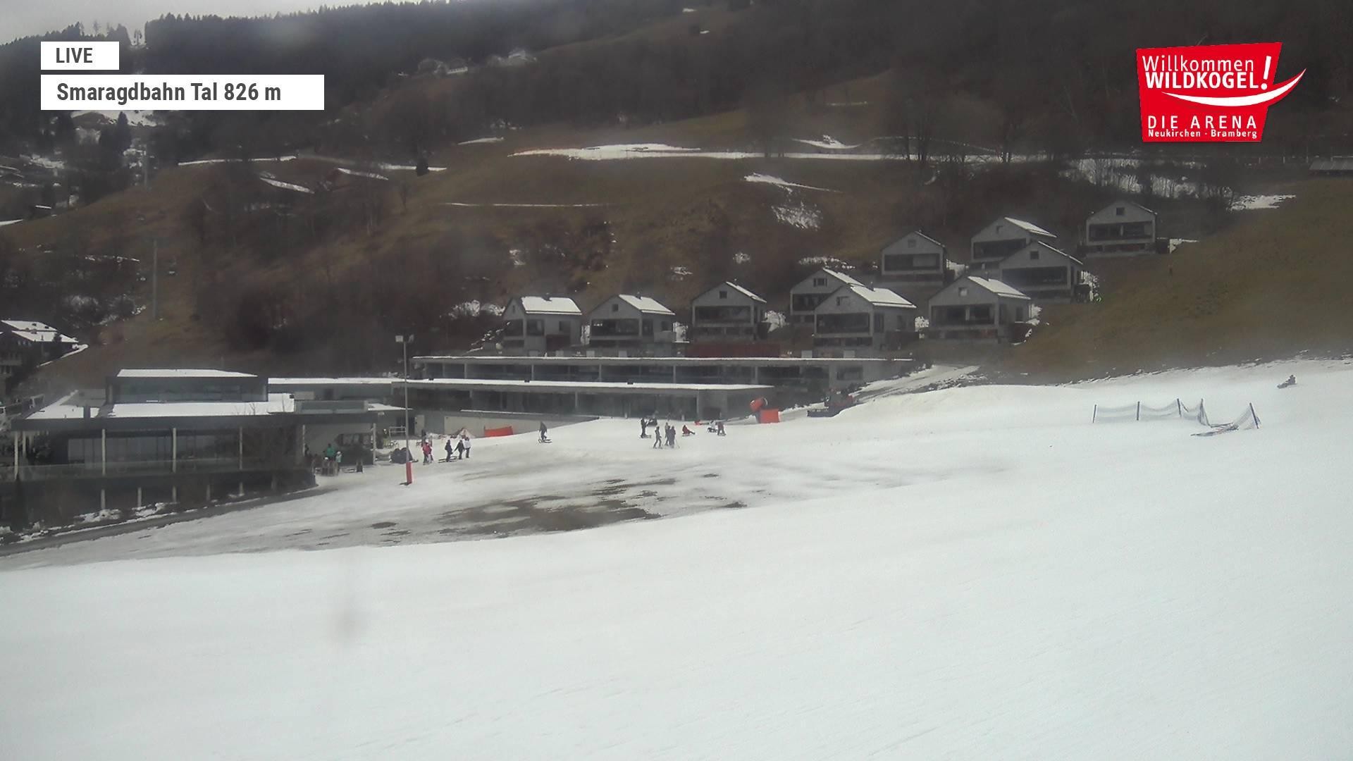 Archiv Foto Webcam Wildkogel: Frühmesserbahn - Bergstation