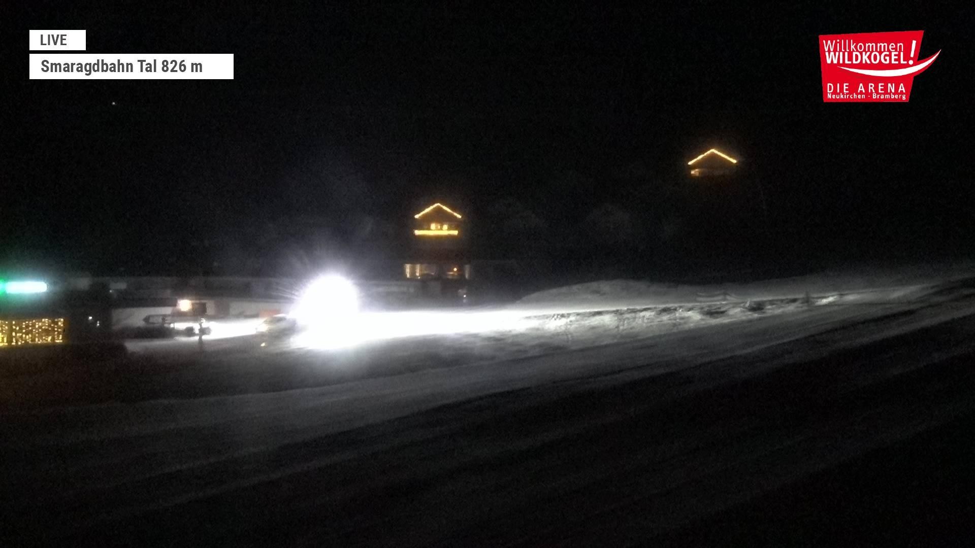 Archiv Foto Webcam Wildkogel: Frühmesserbahn - Bergstation