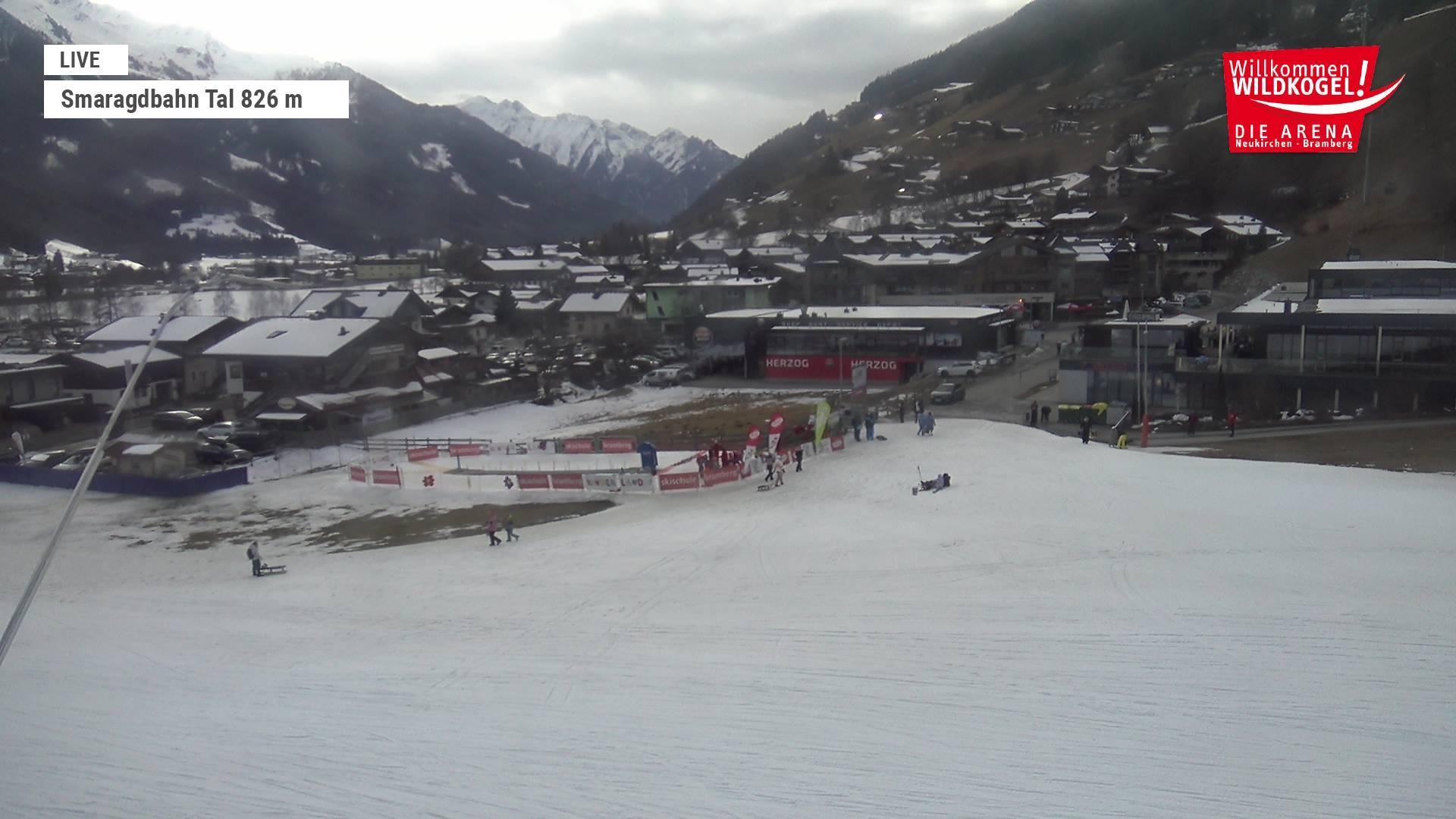 Archiv Foto Webcam Wildkogel: Frühmesserbahn - Bergstation