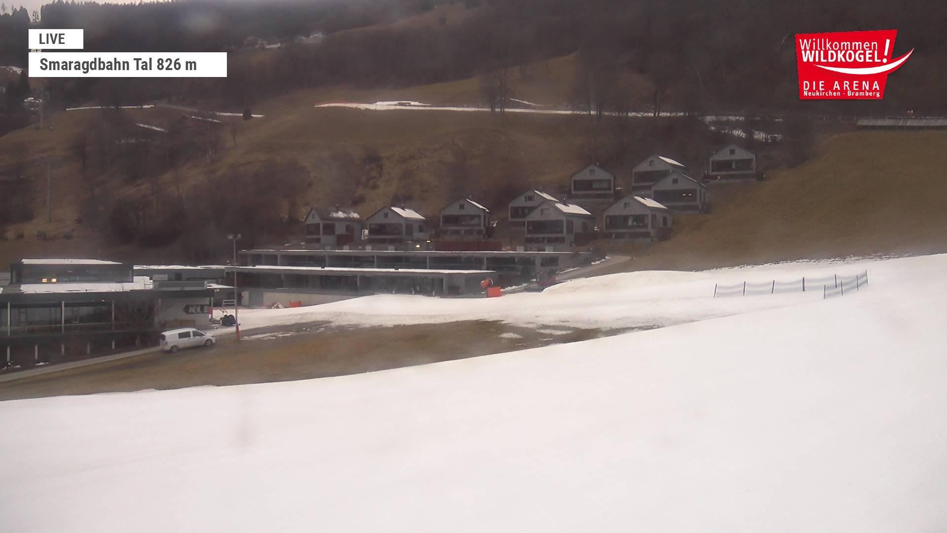 Archiv Foto Webcam Wildkogel: Frühmesserbahn - Bergstation