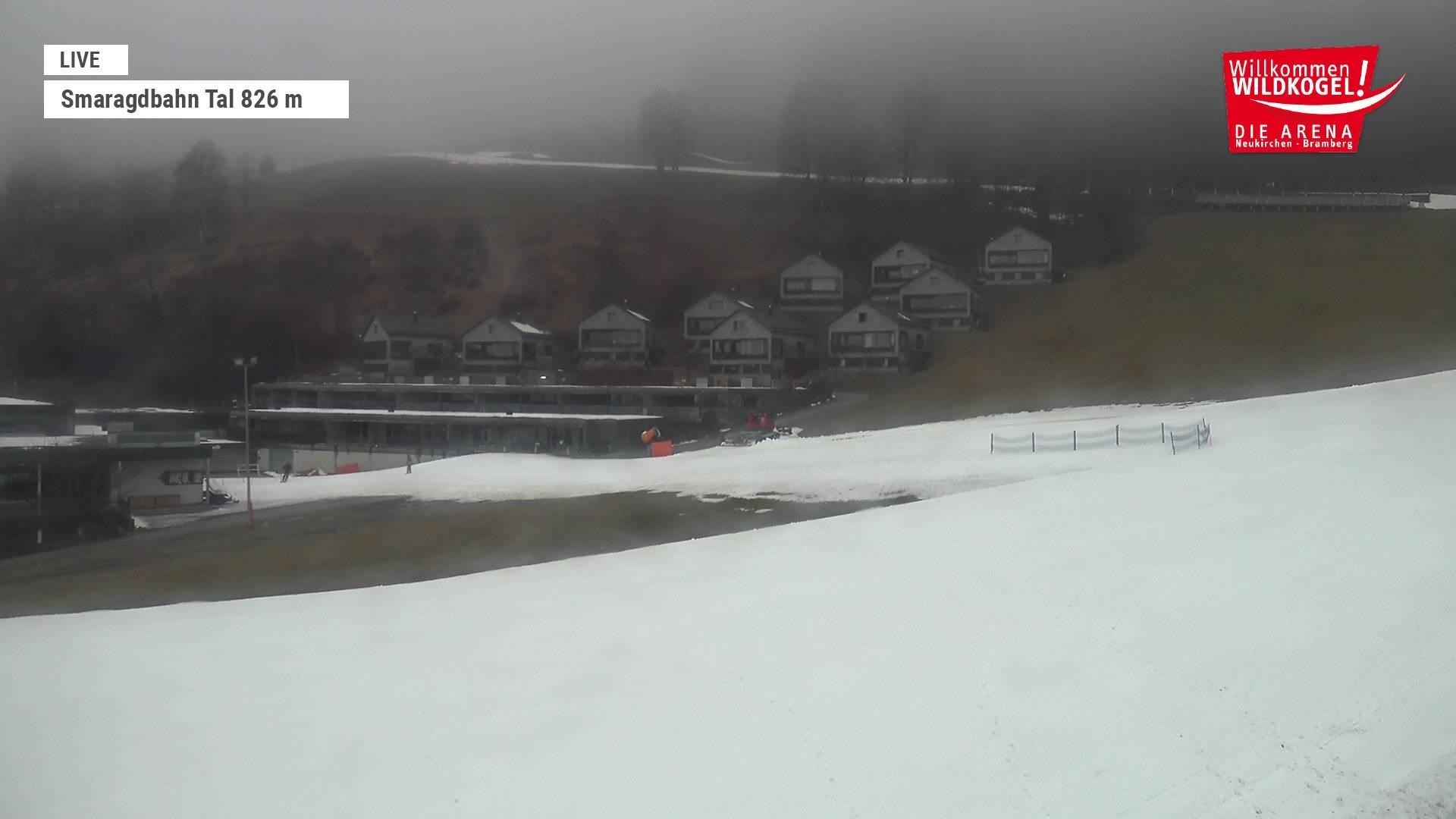 Archiv Foto Webcam Wildkogel: Frühmesserbahn - Bergstation