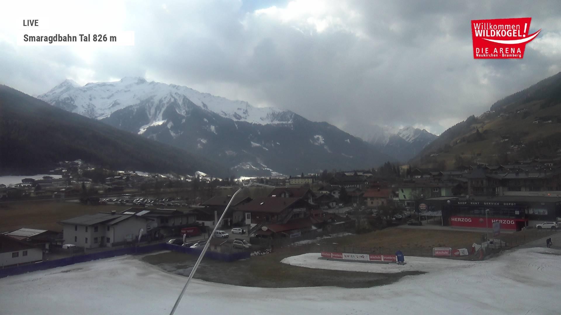 Archiv Foto Webcam Wildkogel: Frühmesserbahn - Bergstation