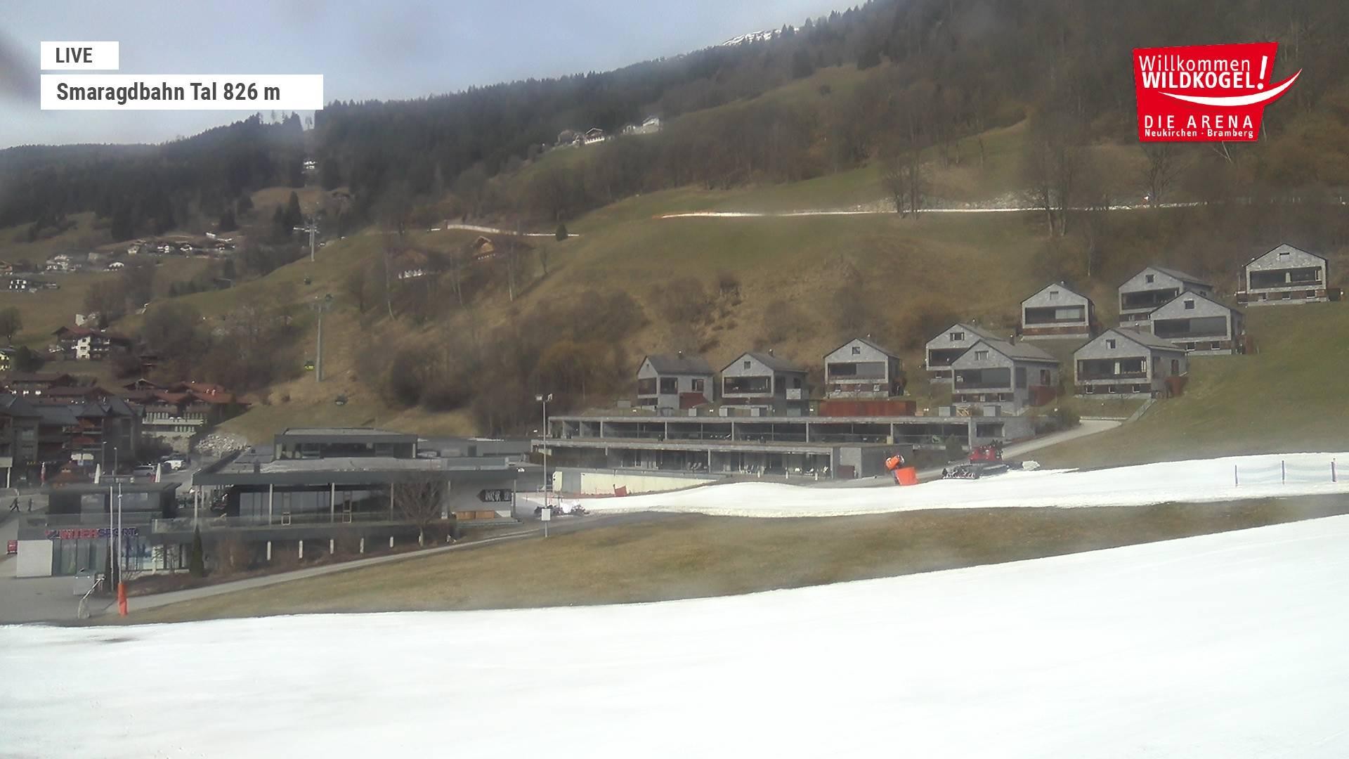 Archiv Foto Webcam Wildkogel: Frühmesserbahn - Bergstation