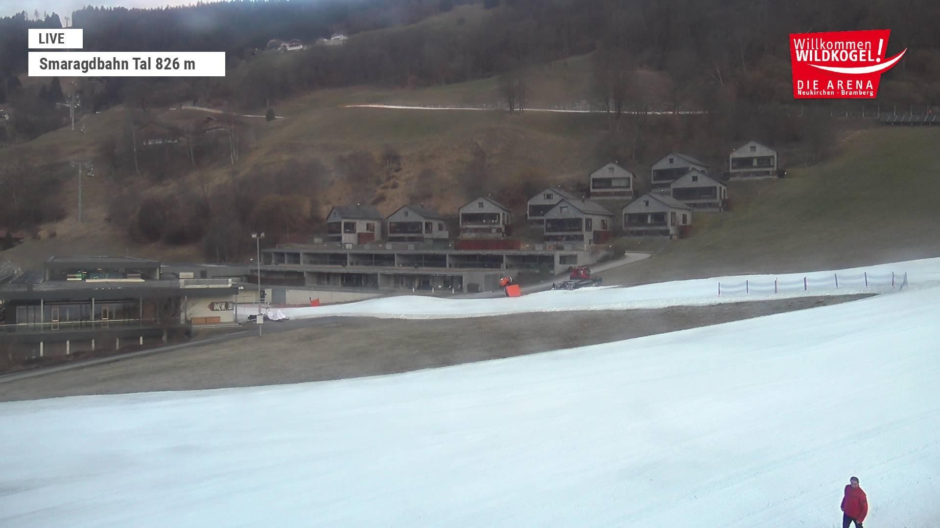 Archiv Foto Webcam Wildkogel: Frühmesserbahn - Bergstation