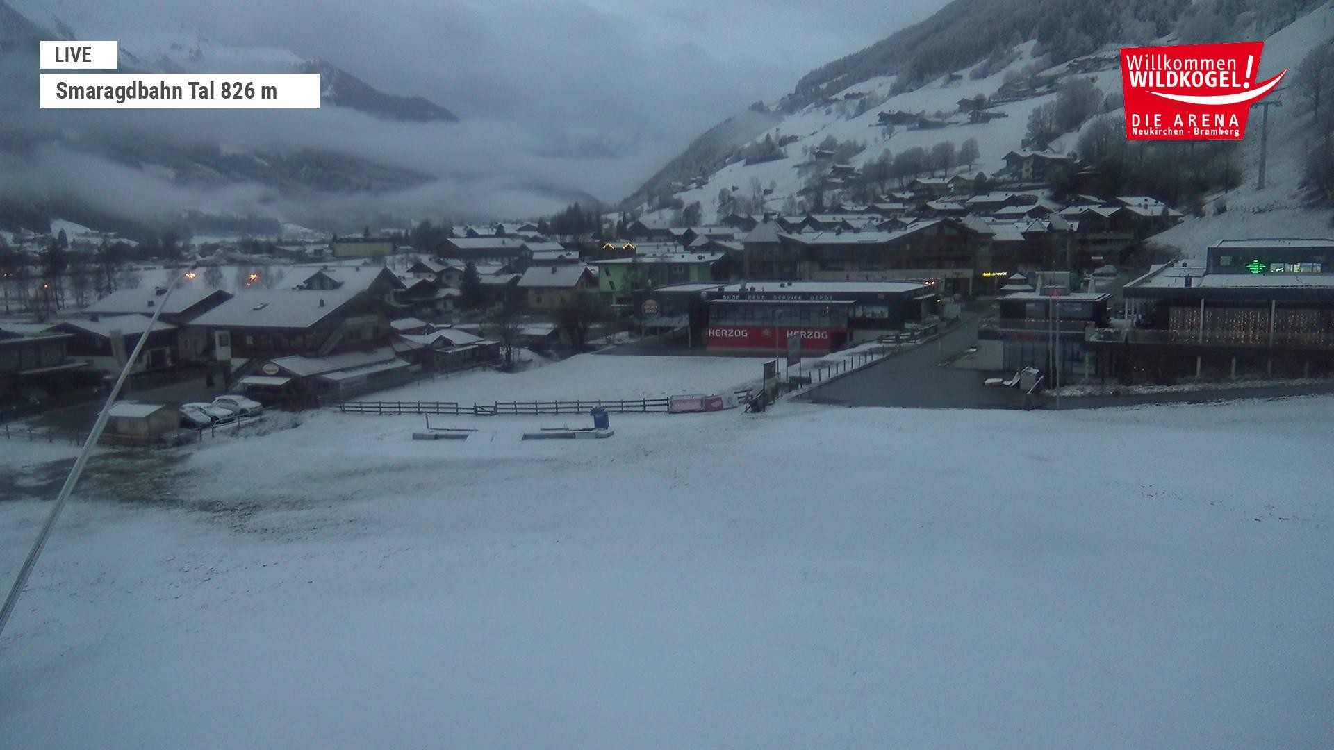 Archiv Foto Webcam Wildkogel: Frühmesserbahn - Bergstation