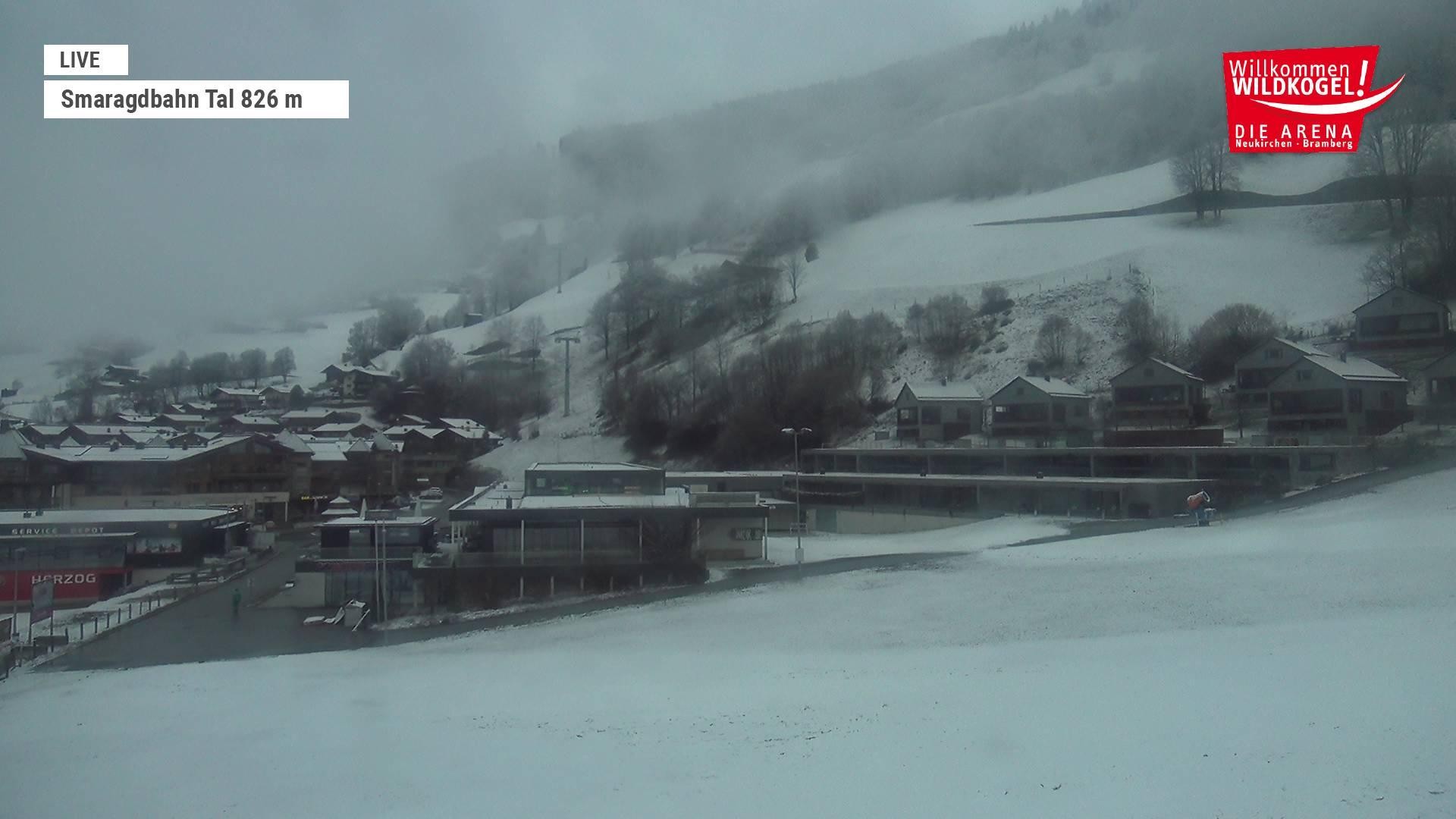 Archiv Foto Webcam Wildkogel: Frühmesserbahn - Bergstation