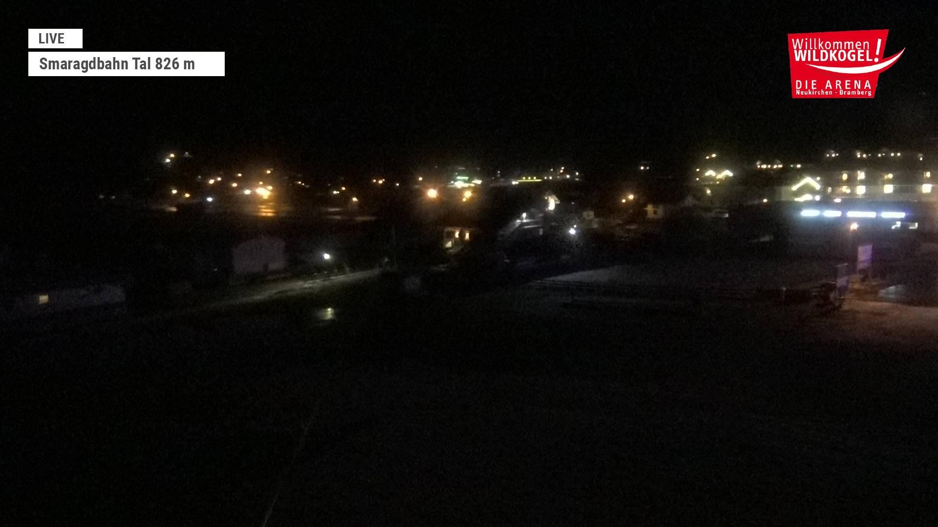 Archiv Foto Webcam Wildkogel: Frühmesserbahn - Bergstation