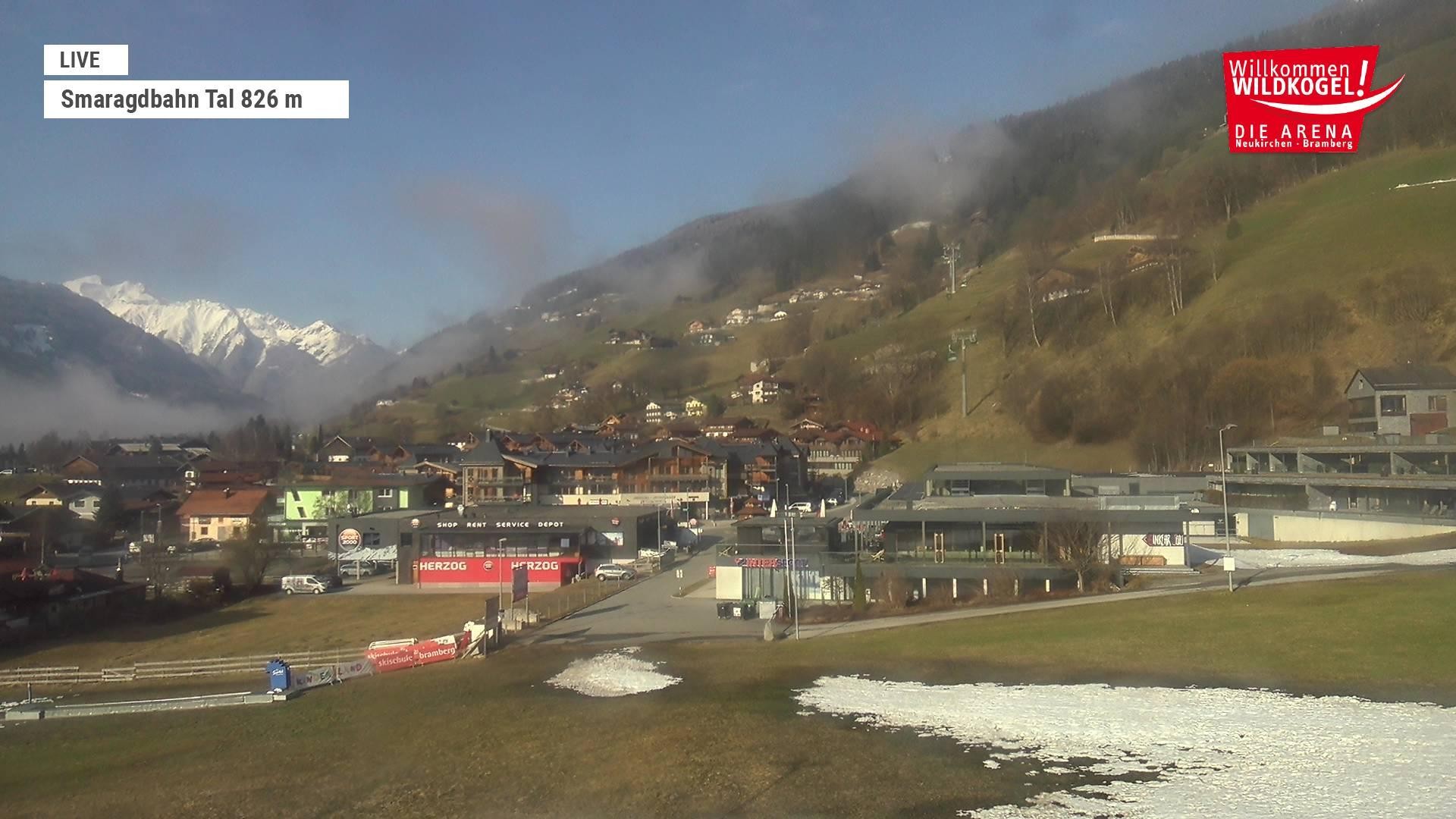 Archiv Foto Webcam Wildkogel: Frühmesserbahn - Bergstation